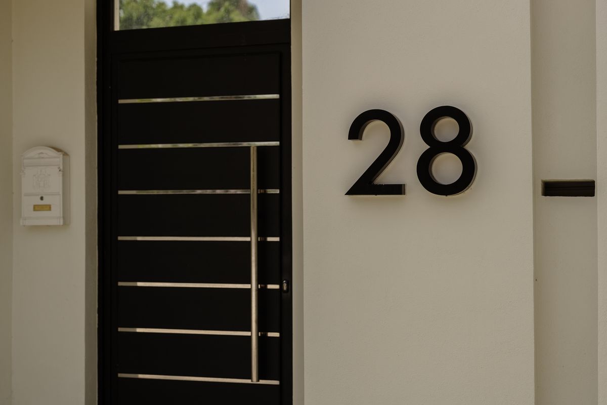 Puerta de entrada, número 28